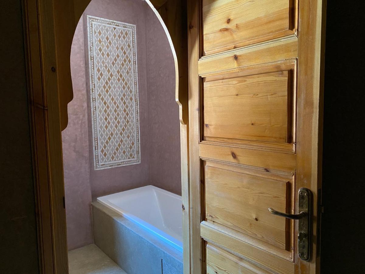 Kasbah Tamsna 호텔 우아르자자테 외부 사진